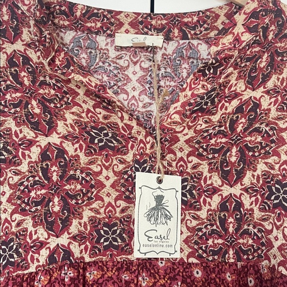 Easel Los Angeles Burgundy Floral Blouse - Picture 2 of 5